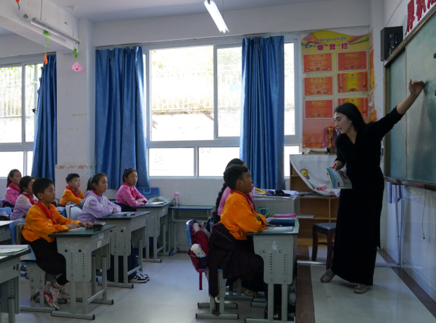 让思政课愈加可亲可感学生感同身受教育作用更好