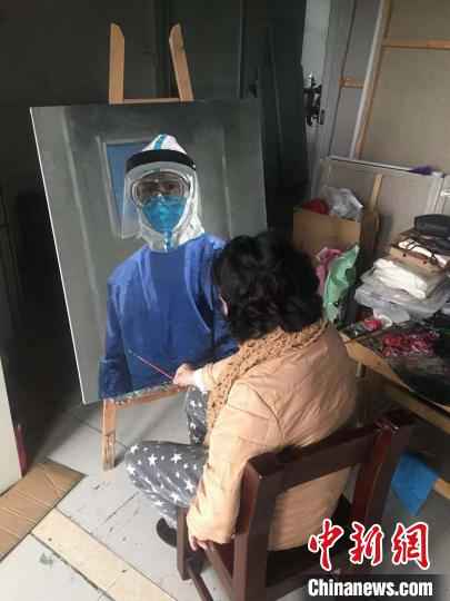 讴歌疫情英雄 知名油画家孙洪敏画了一幅最美女孩
