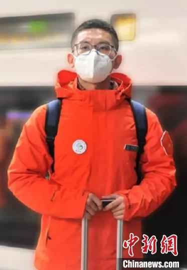  浙江乐清“90后”医生继续坚守武汉：你们先撤，我们殿后